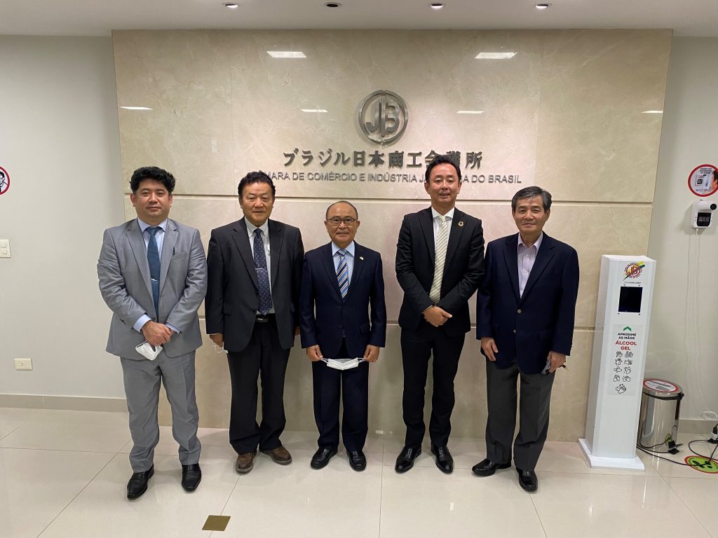 2021年11月3日 ブラジル日報協会の林隆春会長、蛯原忠男理事長一行が対面訪問　