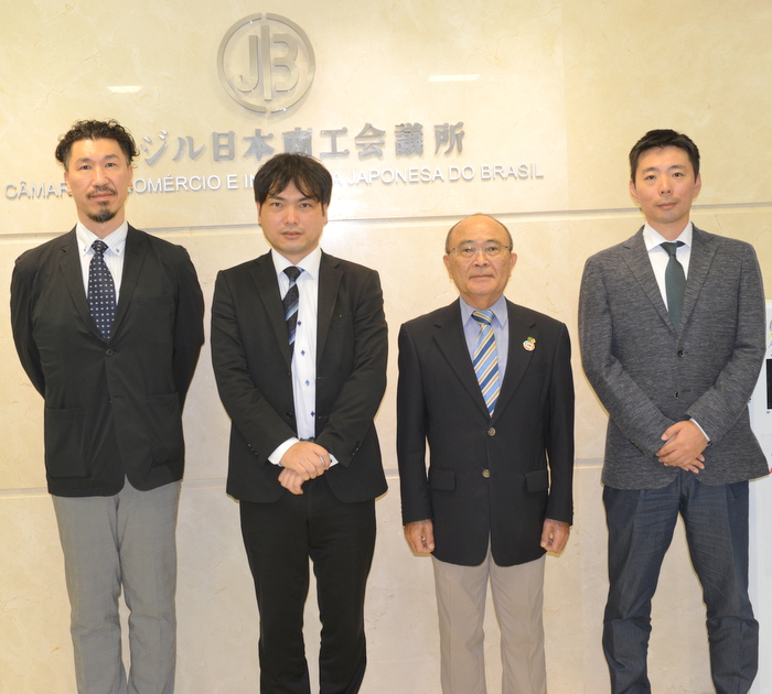 サンパウロ総領事館の中野副領事及び宍戸領事、大使館の小川書記官が訪問