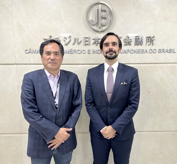 Licks Advogadosのロベルト・カラペット弁護士が訪問