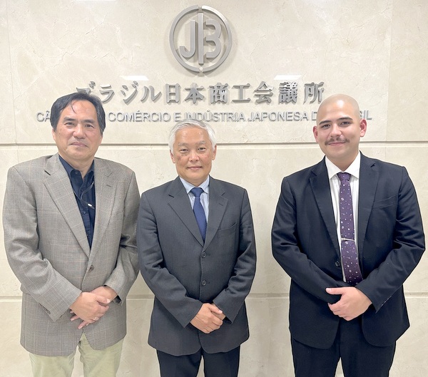 NSIG Consultoria em SegurançaのMarcelino Sato Matsuda取締役とShouhey Nagataコンサルタントが訪問