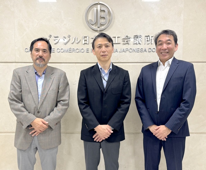 異業種交流委員会の渡辺優二委員長並びに長野昌幸副委員長が訪問